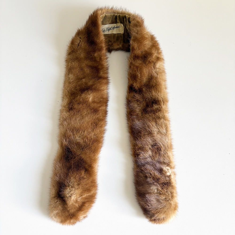Saks Fifth Avenue Womens Red Fox Fur Luxury Glamour Vintage Shawl Stole 39"